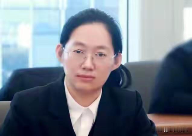 迟宗琳，1983年出生，山东烟台人，山东文济律师事务所高级合伙人。
律所每年承担