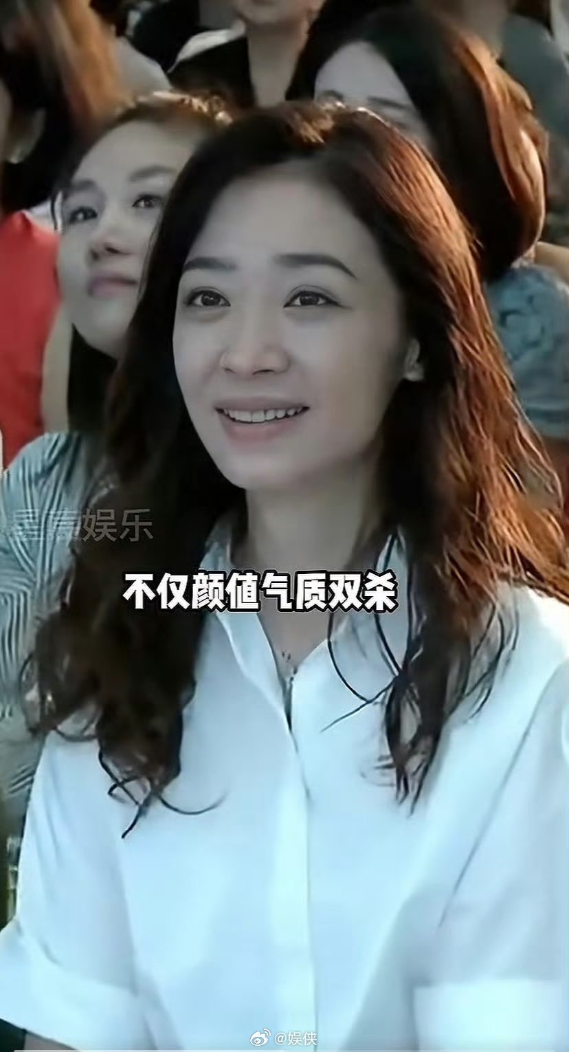 李乃文老婆李乃文的老婆是他的中戏师妹呀，是著名话剧导演杨婷，好配好甜[爱慕][爱