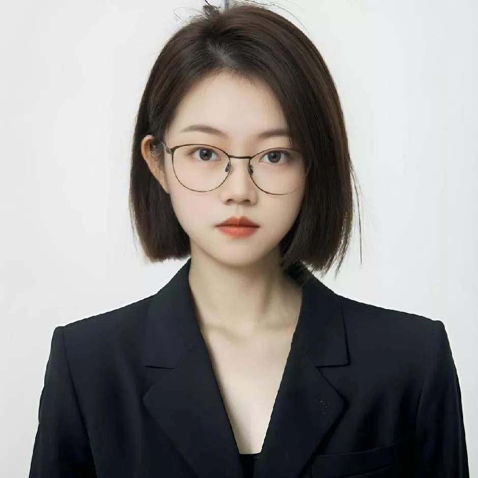 优雅职场女孩，黑西装+红唇，尽显专业风范！职场丽人照 黑颜职业装娇姿 高级灰女西