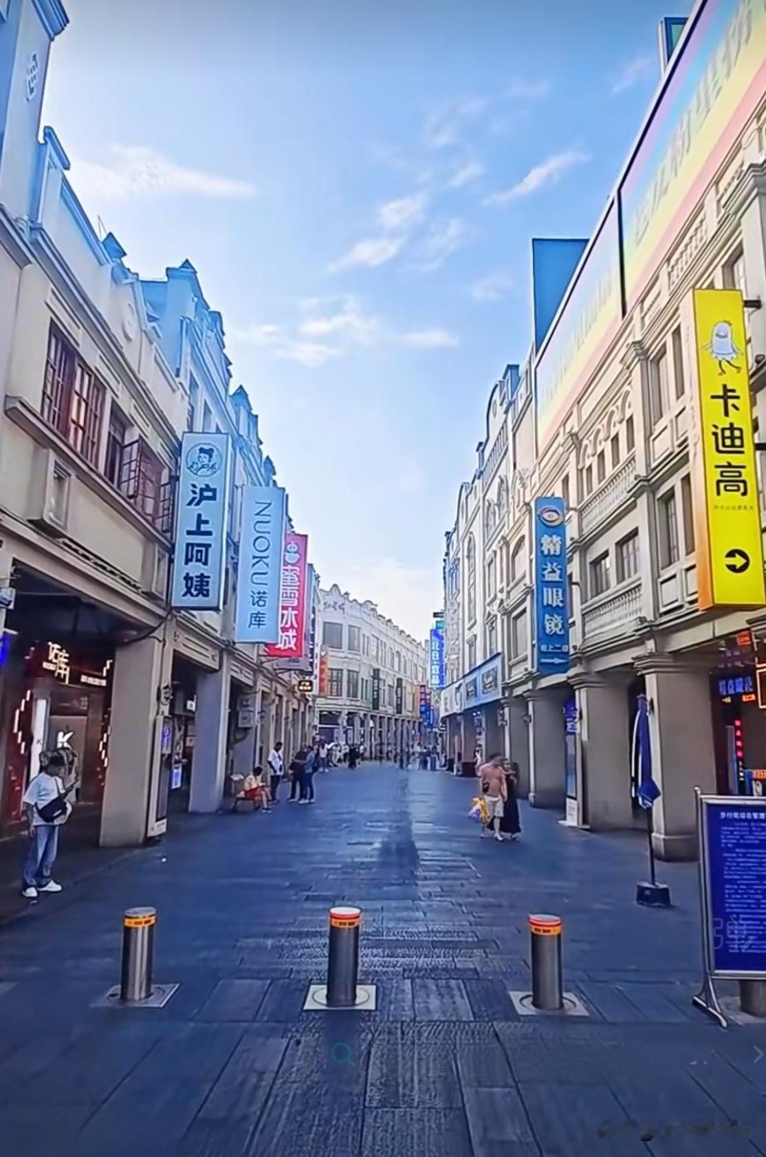 社会主义路上大踏步走，不忘初心，牢记使命，砥砺前行！