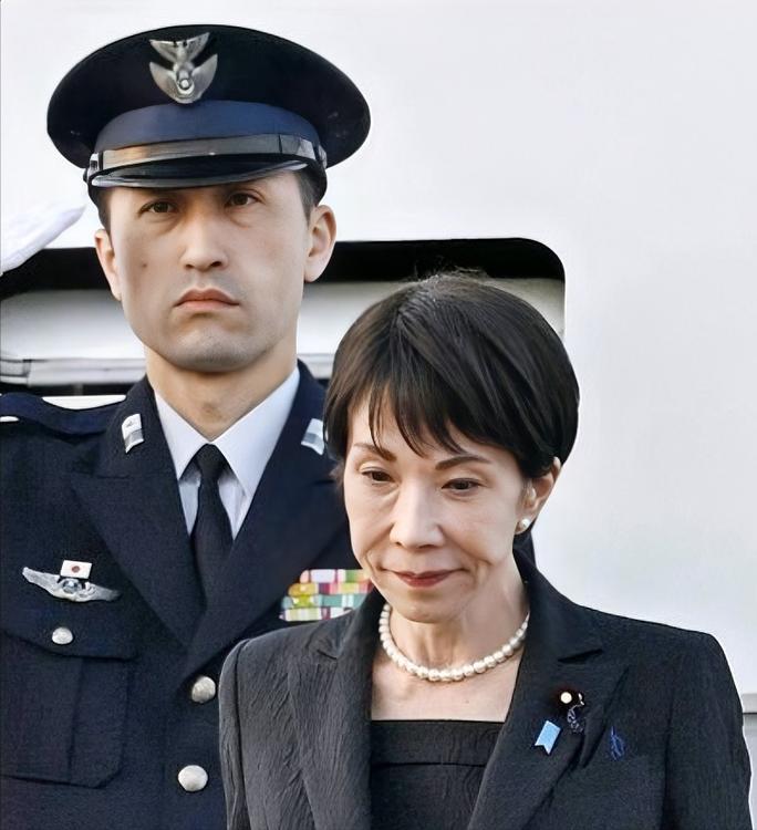 被骂惨了！高市早苗访美回国后遭到多党怒斥，被认为称赞特朗普的表态不能代表日本民众