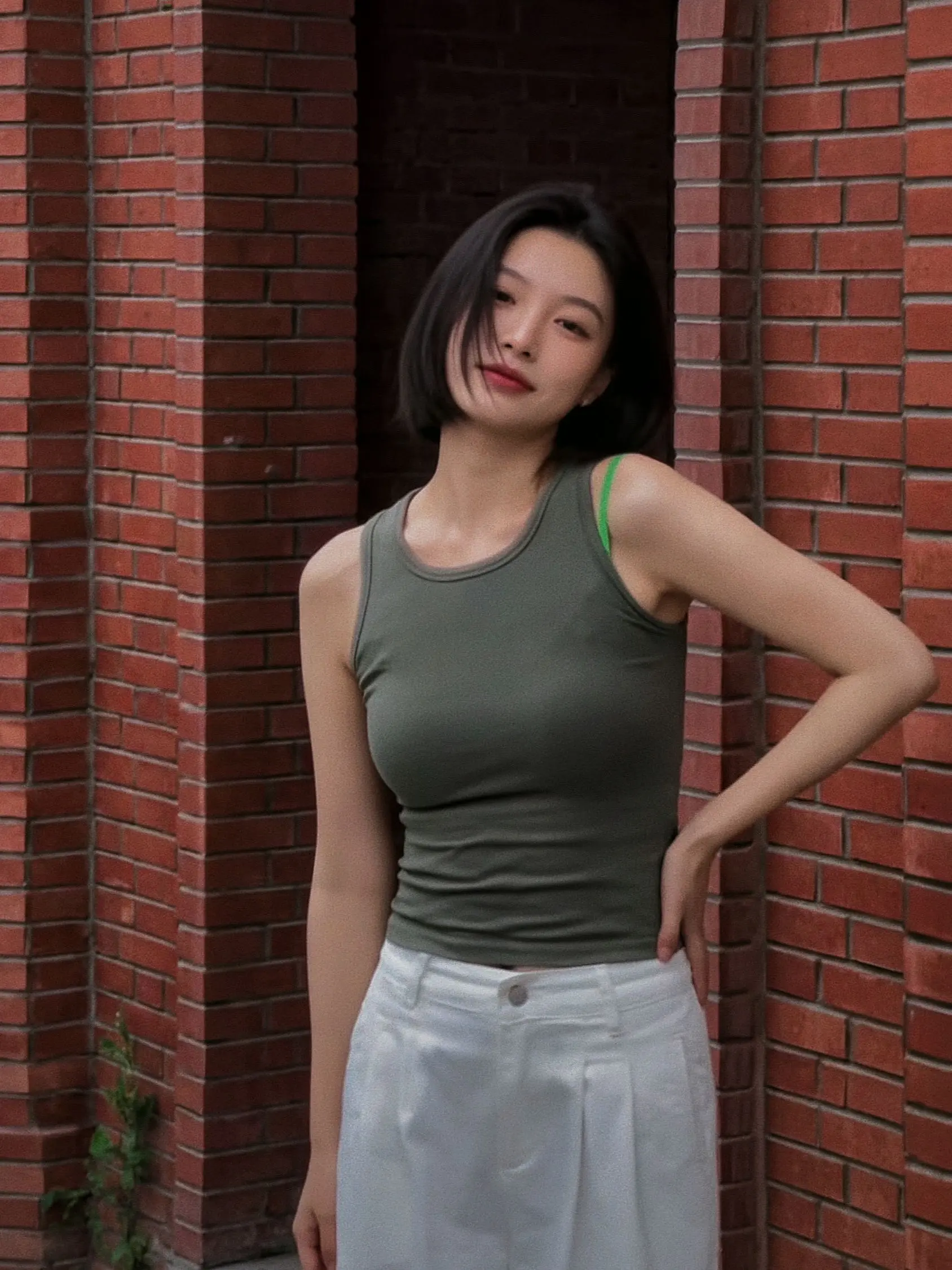 不以物喜不以己悲，不乱于心不困于情。