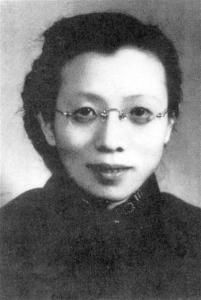 女特工潜伏太成功，自曝身份后邻居都不信：她就是啥都不懂的主妇
这位被邻居们当成“