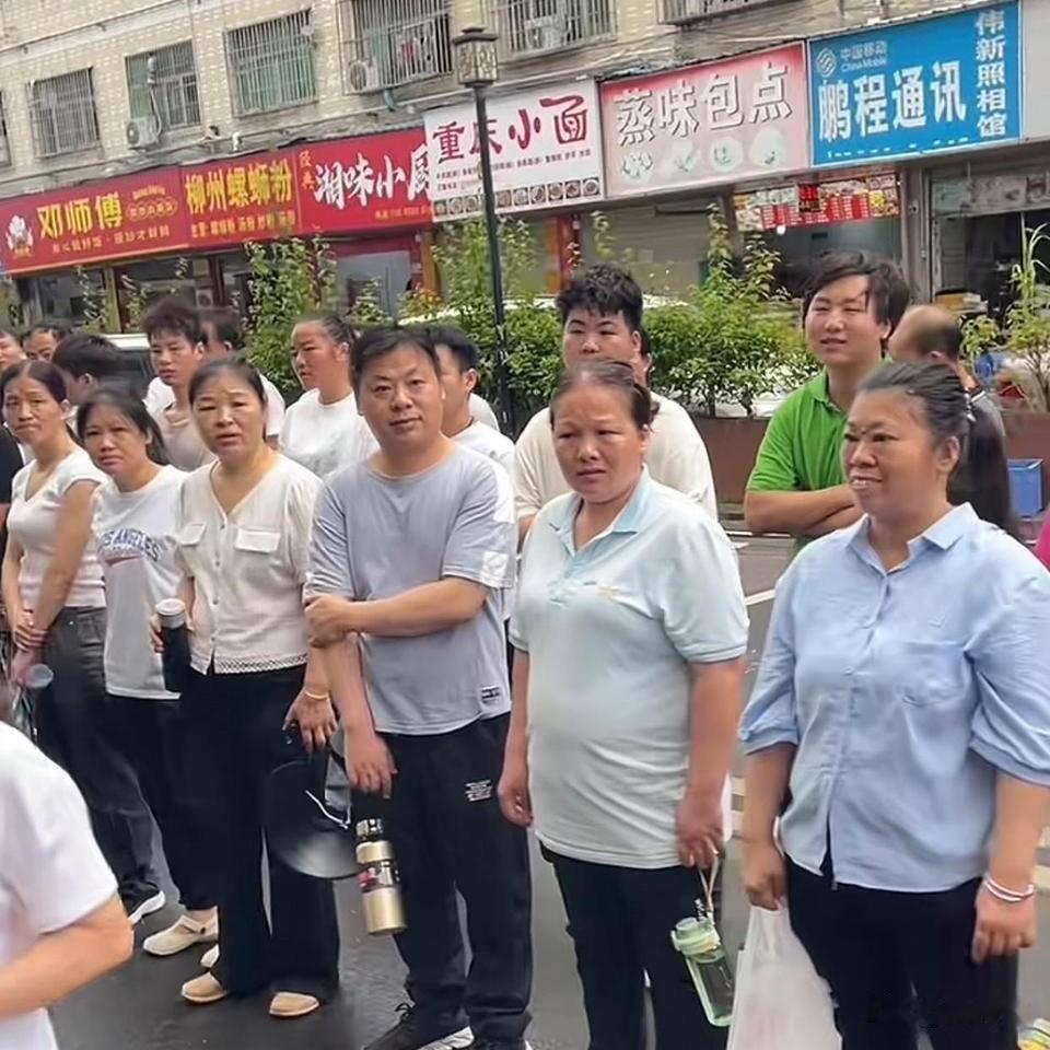 在流水线干久了，是不是就会变成这样子？