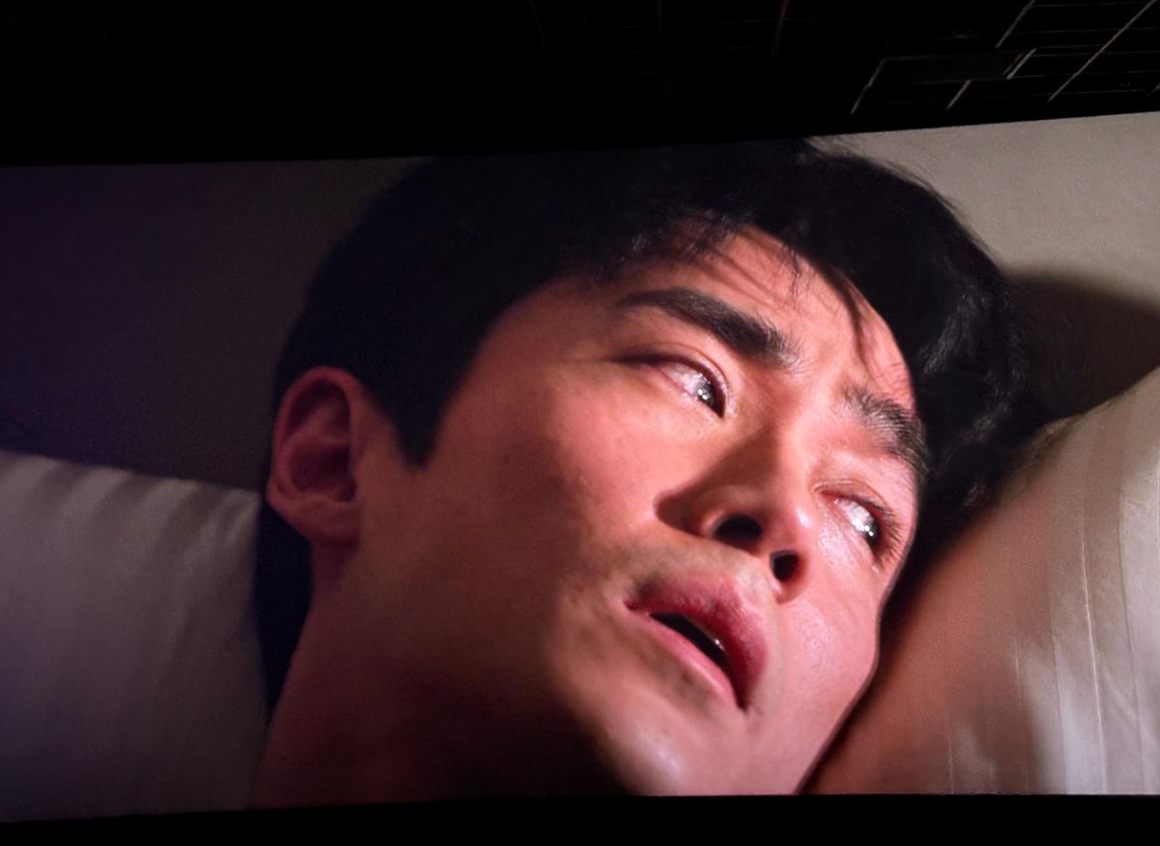 这几幕唤起很多记忆，一直在猜黄凯的心理，是有些后悔的吧，但这后悔其实是发现自己把