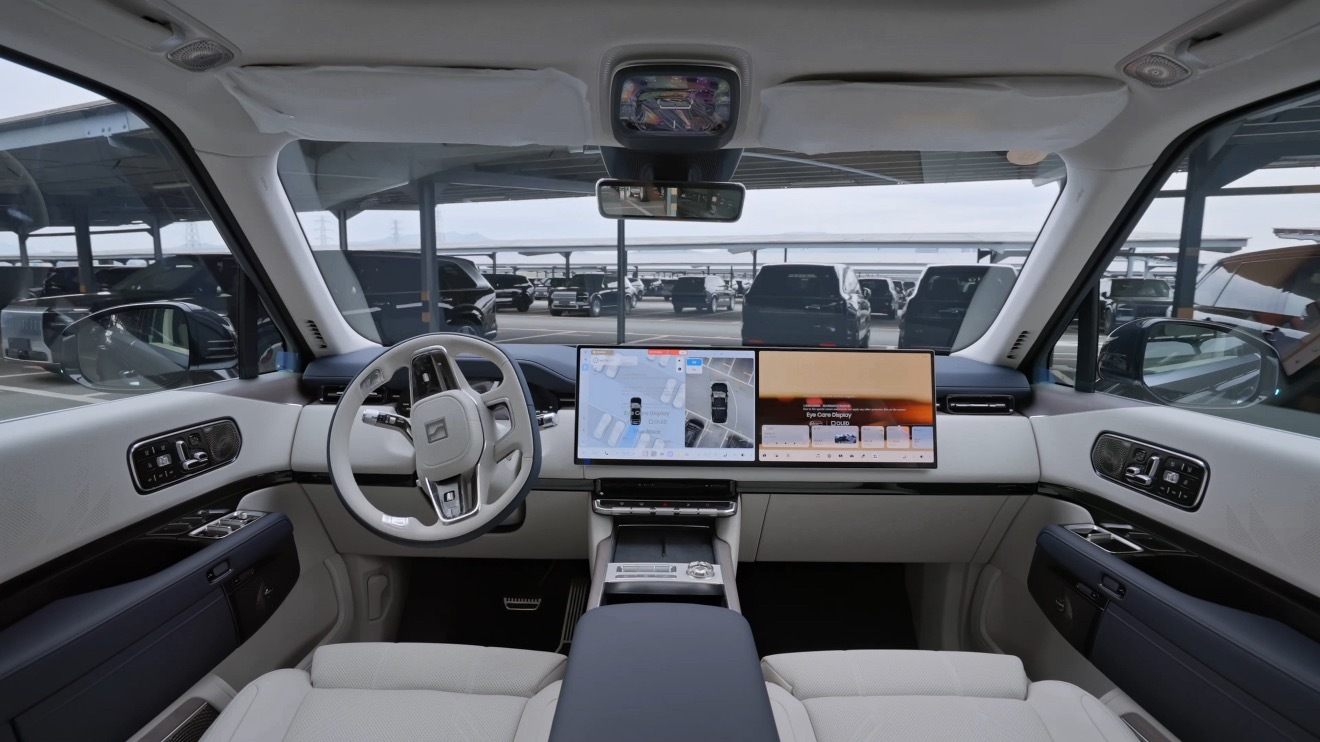 当很多车企还在纠结城市NOA的落地时，吉利已经把自动驾驶的能力，延伸到了汽车制造