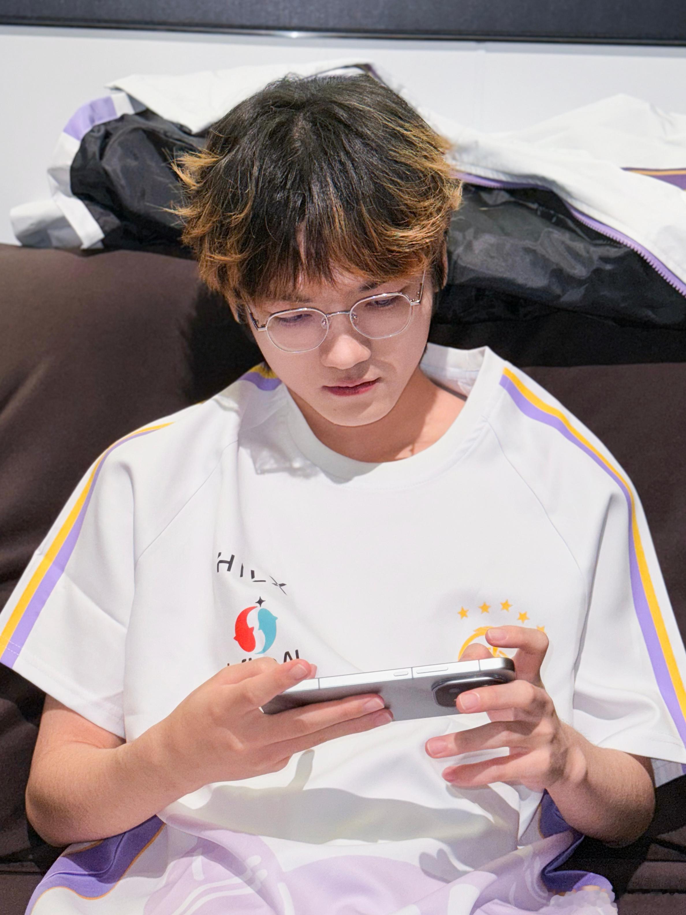 Hero锁定AB卡位赛Hero正式锁定AB卡位赛，接下来一局定走向，赢则留在A组