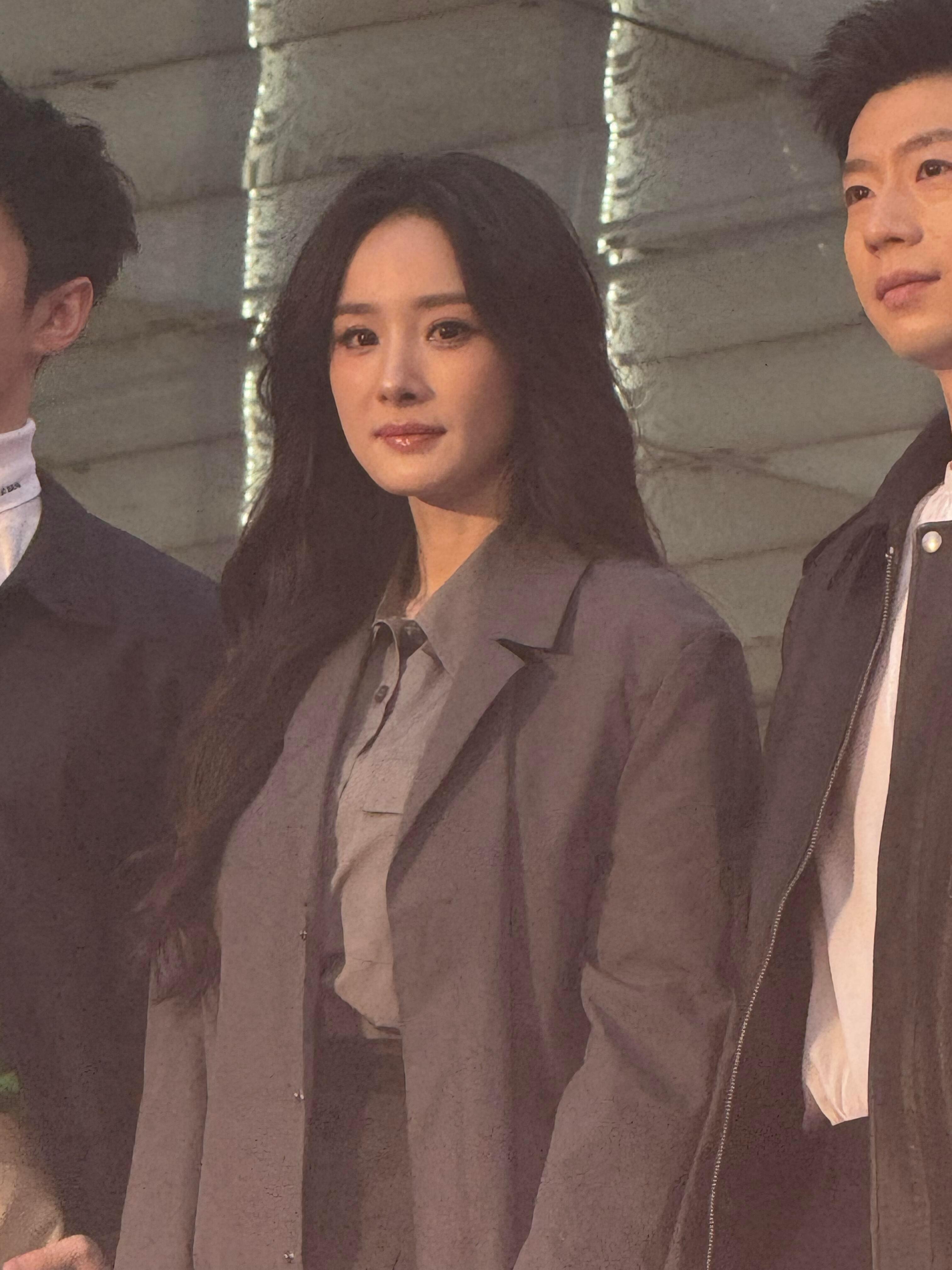 第一反应就是这真的不是18？ 