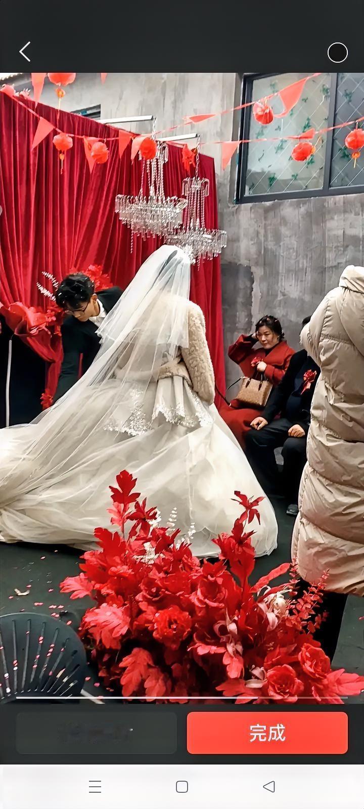 我认为性格重要，一个人外貌并不怎么重要，如果你能找到一个好性格的处对象，那说明你