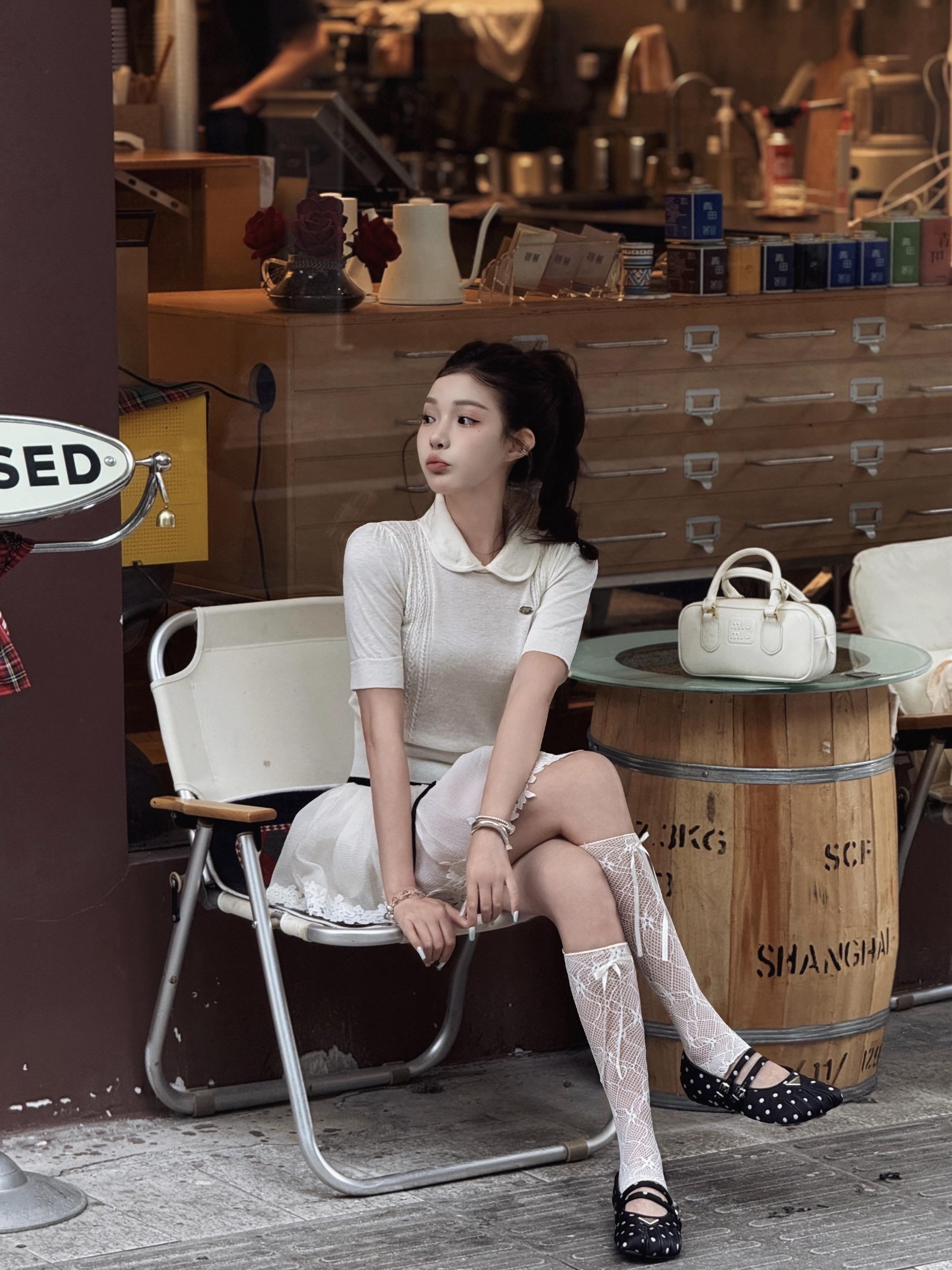 你那半斤八两的爱意驯服不了我