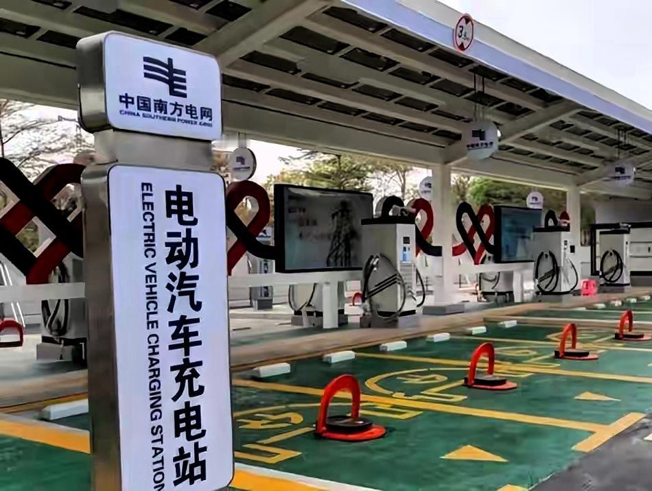 你绝对想不到，曾被马斯克嘲讽“太复杂不实用”的中国换电技术，如今竟让以德为首的西