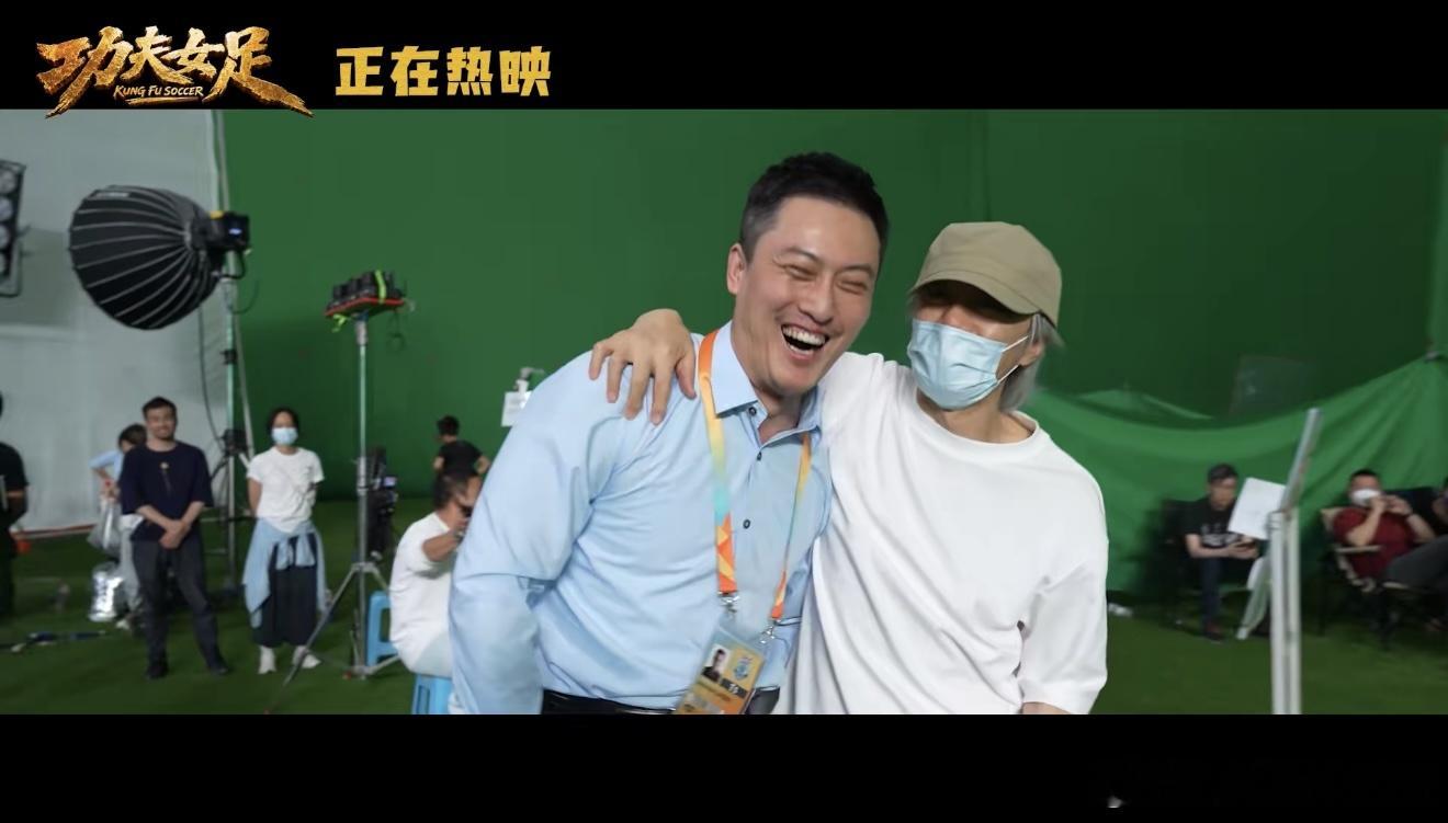 功夫女足值得二刷三刷 很多人说星爷在炒冷饭，可我偏要一刷二刷三刷地捧场。从《少林