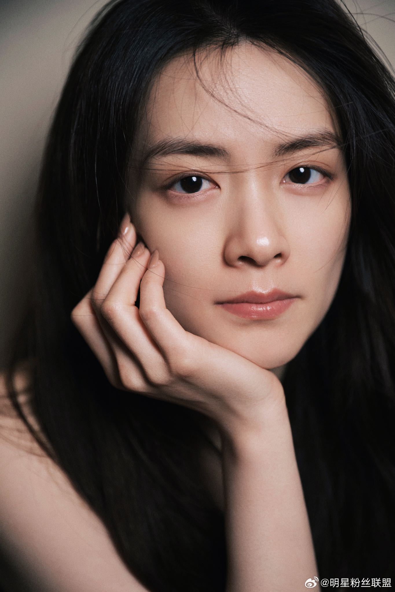 谁还没被《初步举证》的全球影响力震撼！西区、百老汇、NT Live，火遍 40多