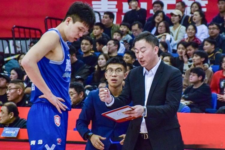 为什么韩森能打NBA？刘维伟：每天训练结束后，杨瀚森都会主动留下来加练！杨瀚森伊