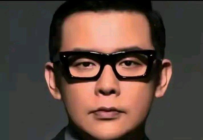 娱乐圈的感情故事总是让人捉摸不透。有这么一位女星，宁愿选择单身也没接受谢霆锋，之