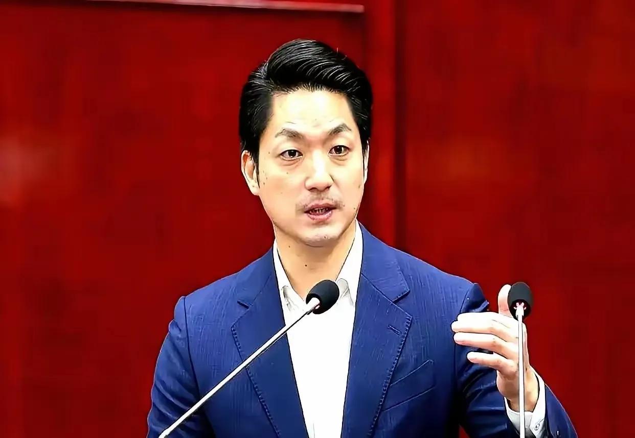 蒋万安最近被记者一句话问懵了：“你都不认自己是中国人，凭啥还想把两蒋的遗骨迁回大