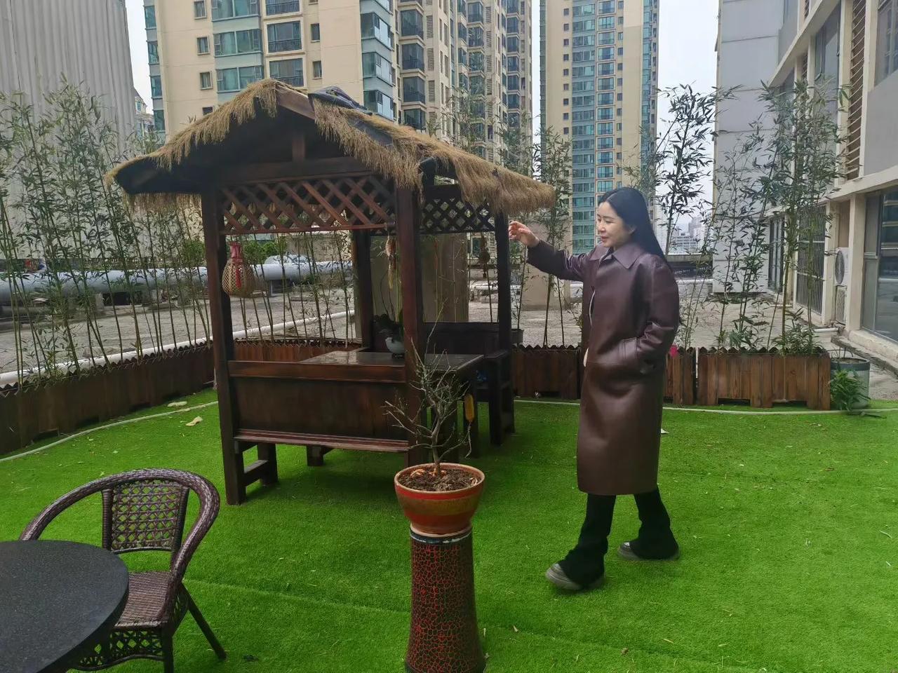 累了。感觉疲惫。今天休息。
（韩联社）
在我的意识里，人一定是要做点事的。游手好