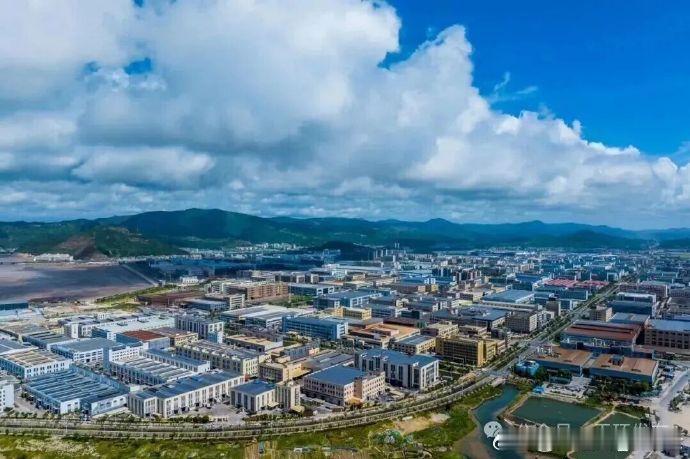 玉环9大未来社区让奋斗有甜头九大未来社区持续完善居住、休闲、便民配套，优化人居环