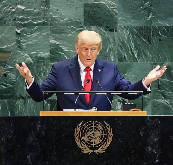 重磅！特朗普被曝要组建“新联合国”。1月17日，美国多家媒体披露，特朗普已经开始