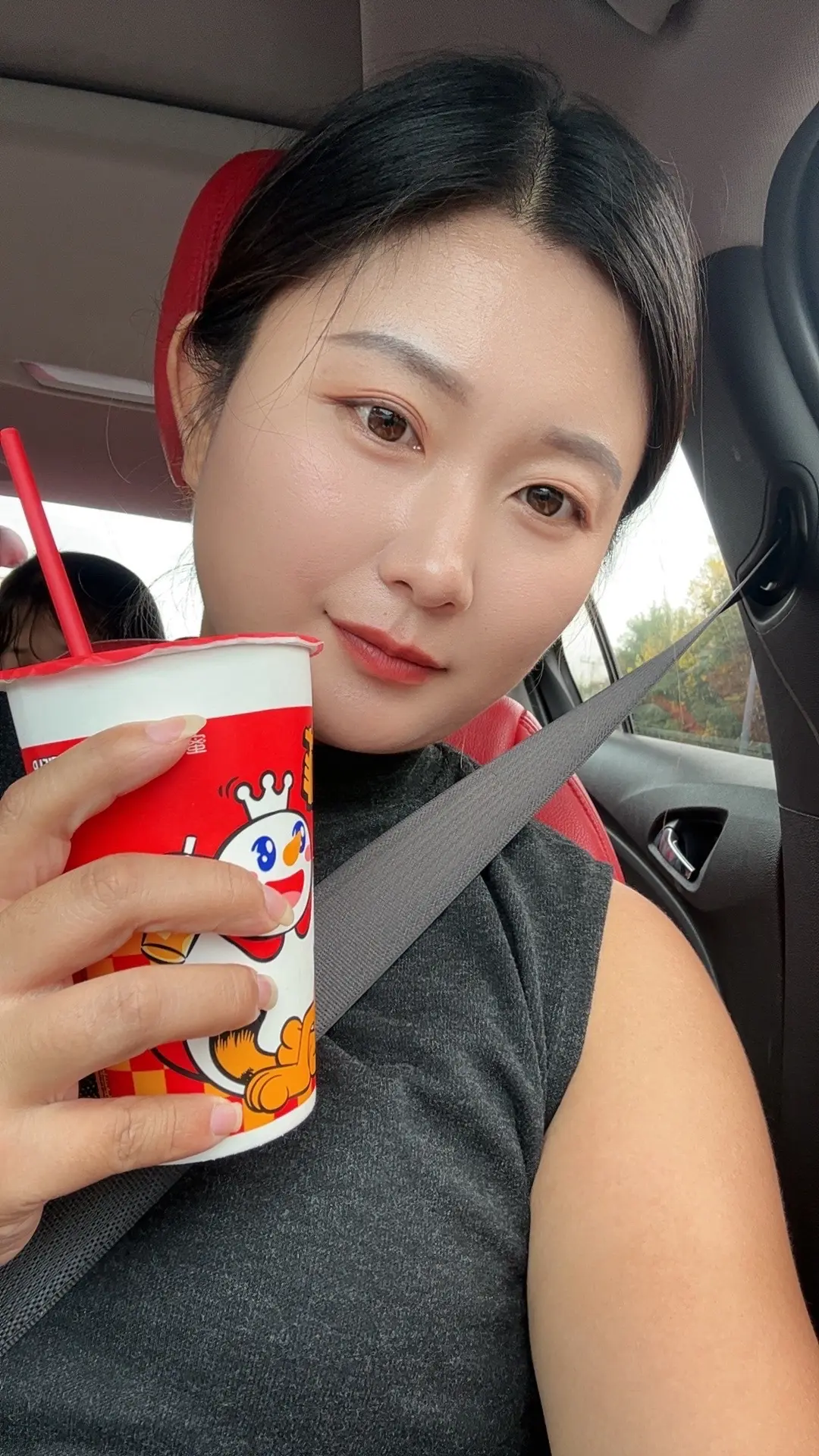 蜜雪冰城 仙女都在喝什么 一起嚯奶茶 没有烦恼是奶茶解决不了的