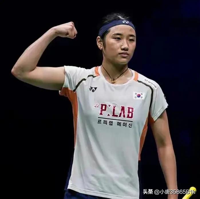 北京时间8月23日晚，2026羽毛球世锦赛展开一场女单决赛的争夺。最终，巴黎奥运