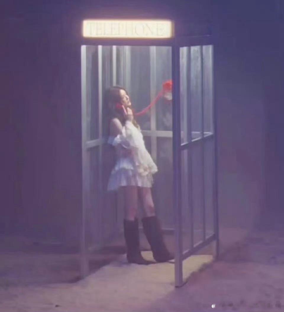 怎么又开始万物起源说了 这个穿搭不是很经典的吗 