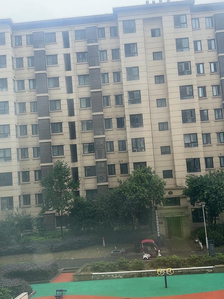 如何看待越来越多人全款买房全款买房是对的，不用负债！压力没那么大