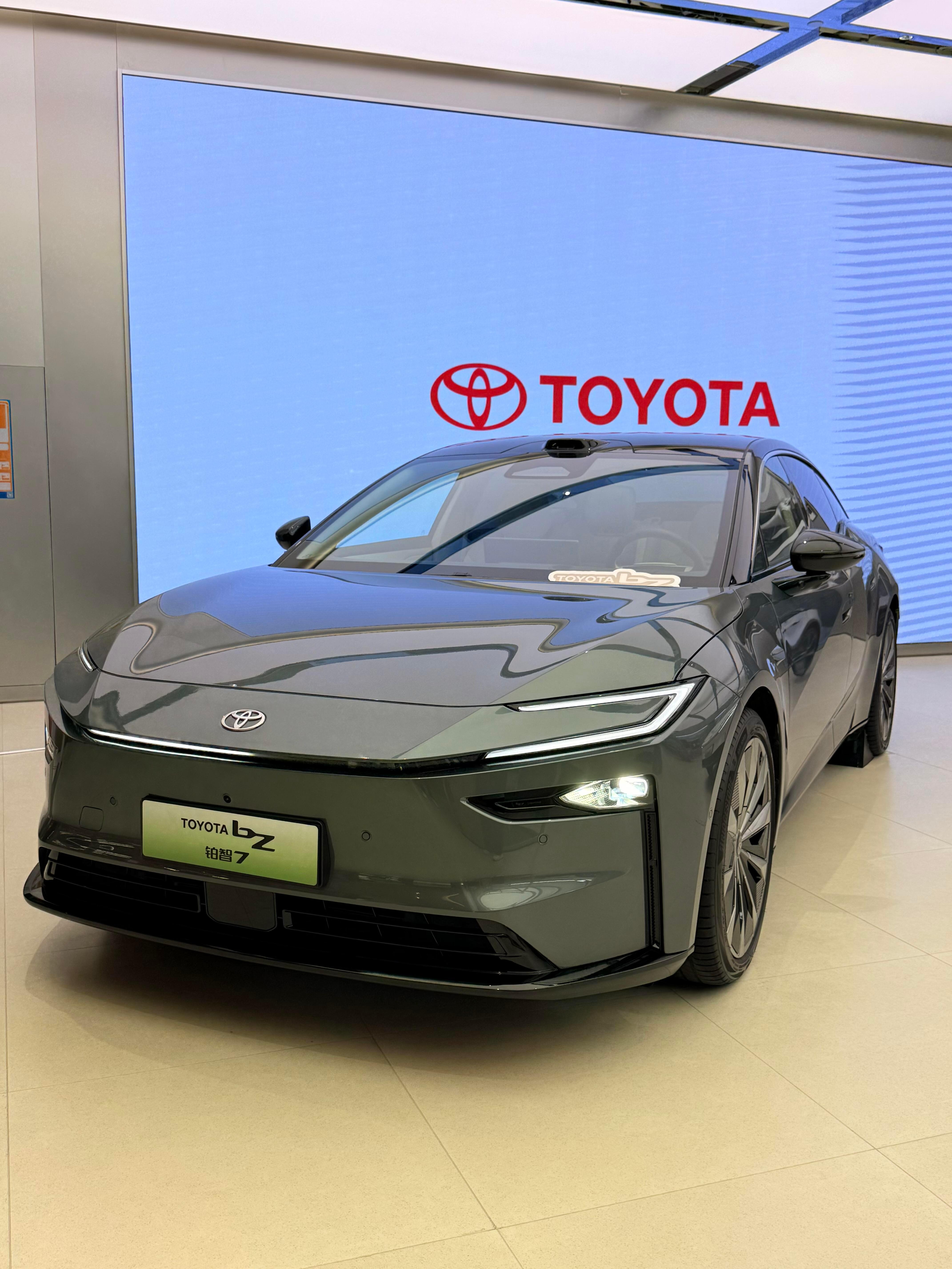 🚗 丰田 bZ7✅ 优点🛡️ 丰田品牌的高可靠性背书：这是bZ7最核心的竞争