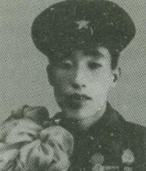宁振贵又名宁守成，1922年6月30日出生于河北省迁安县沙河驿乡管庄村的一个贫苦