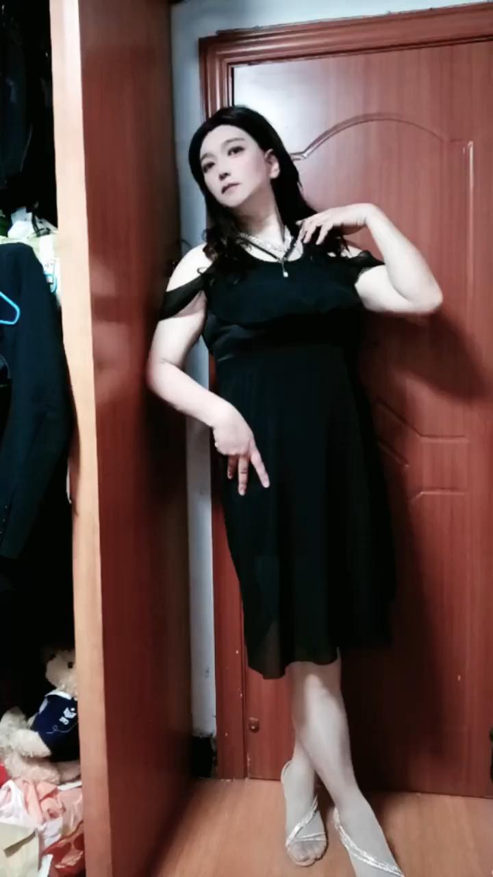 好身材都是“吃出来”的，减肥时到底应该怎么吃？

1、吃你喜欢吃的，但总量一定要