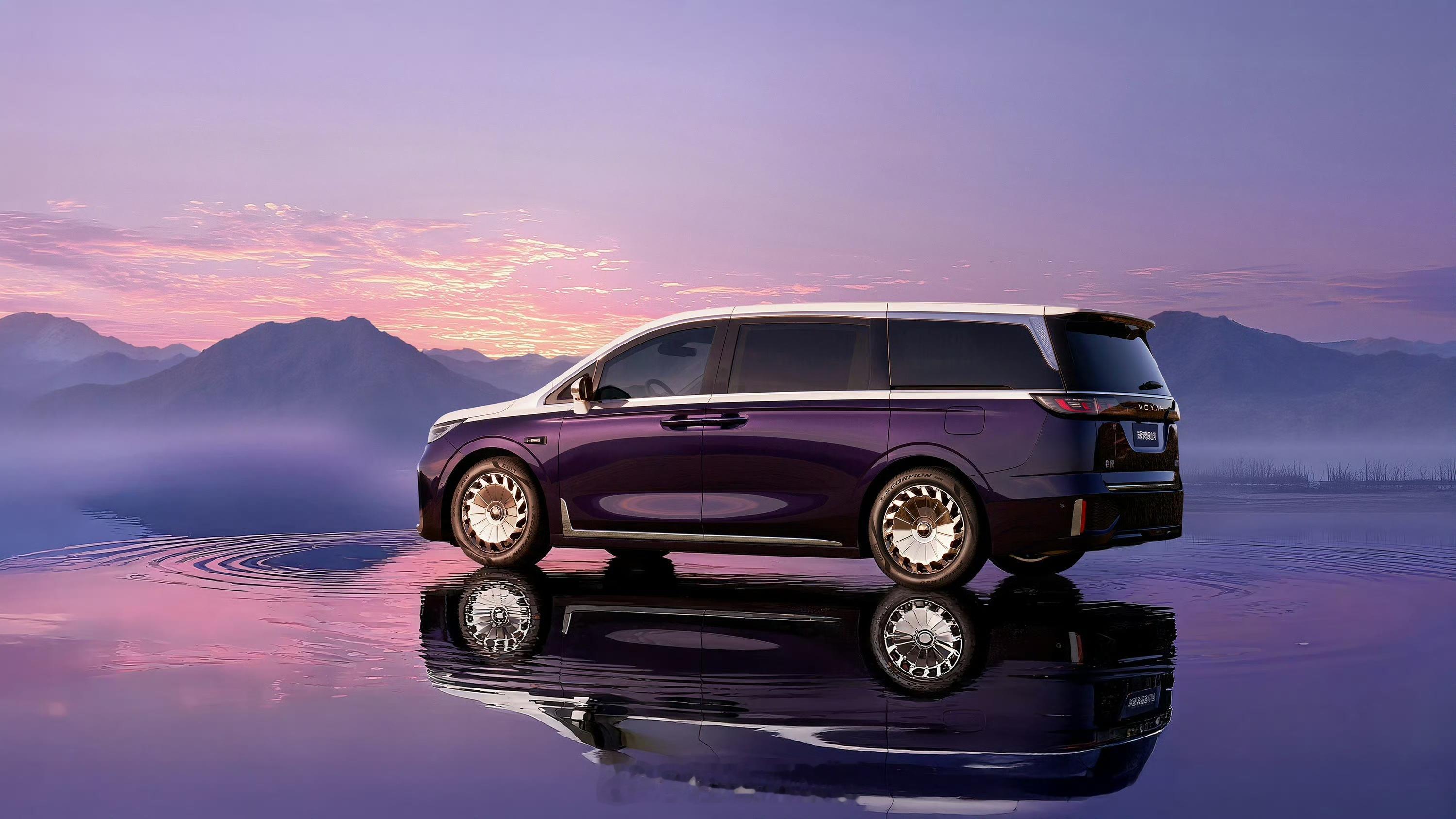 售价70.99万元，，50寸超清巨幕，166度零重力座椅，中式豪华，极致舒享，做