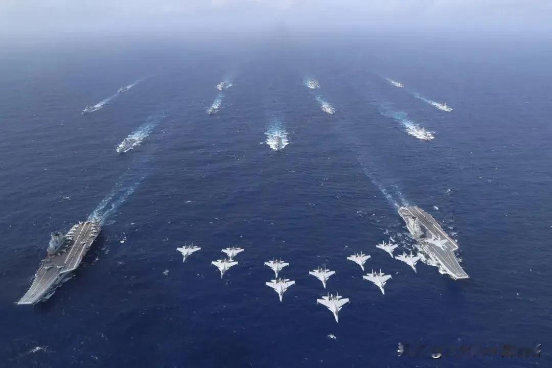 中国海军辽宁舰编队圆满完成年度远海实战化训练
近日，中国海军辽宁舰编队经过一系列