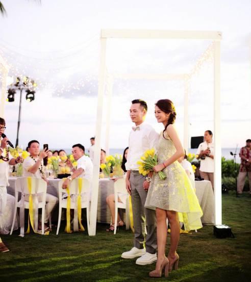 2015年，印小天花了400万元娶的老婆哈琳娜。直到孩子出生后，才发现自己的老婆