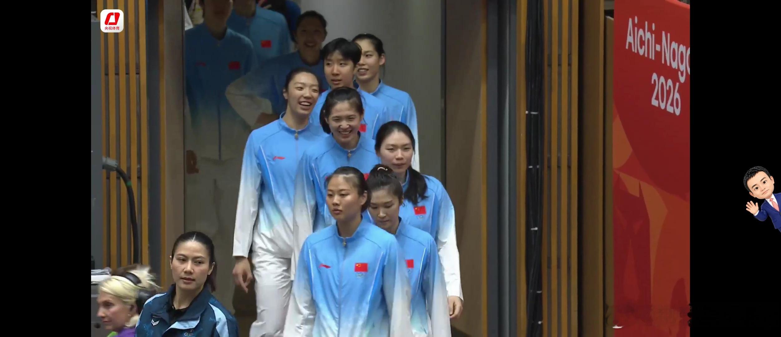 颁奖典礼，我等到花儿也谢了！终于来了。中国女排3比0日本女排中国女排亚运三连冠中