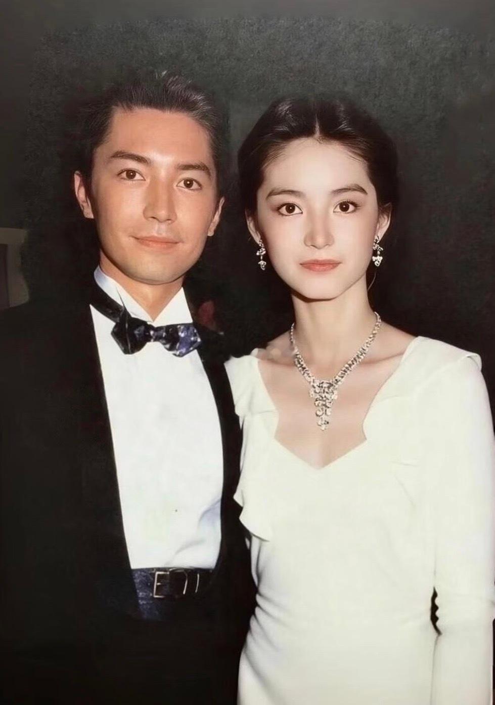 水儿分享 张曼玉 青霞姐是格局舒展、大气磅礴的大篇幅美人。她并不适合劳力士这类厚