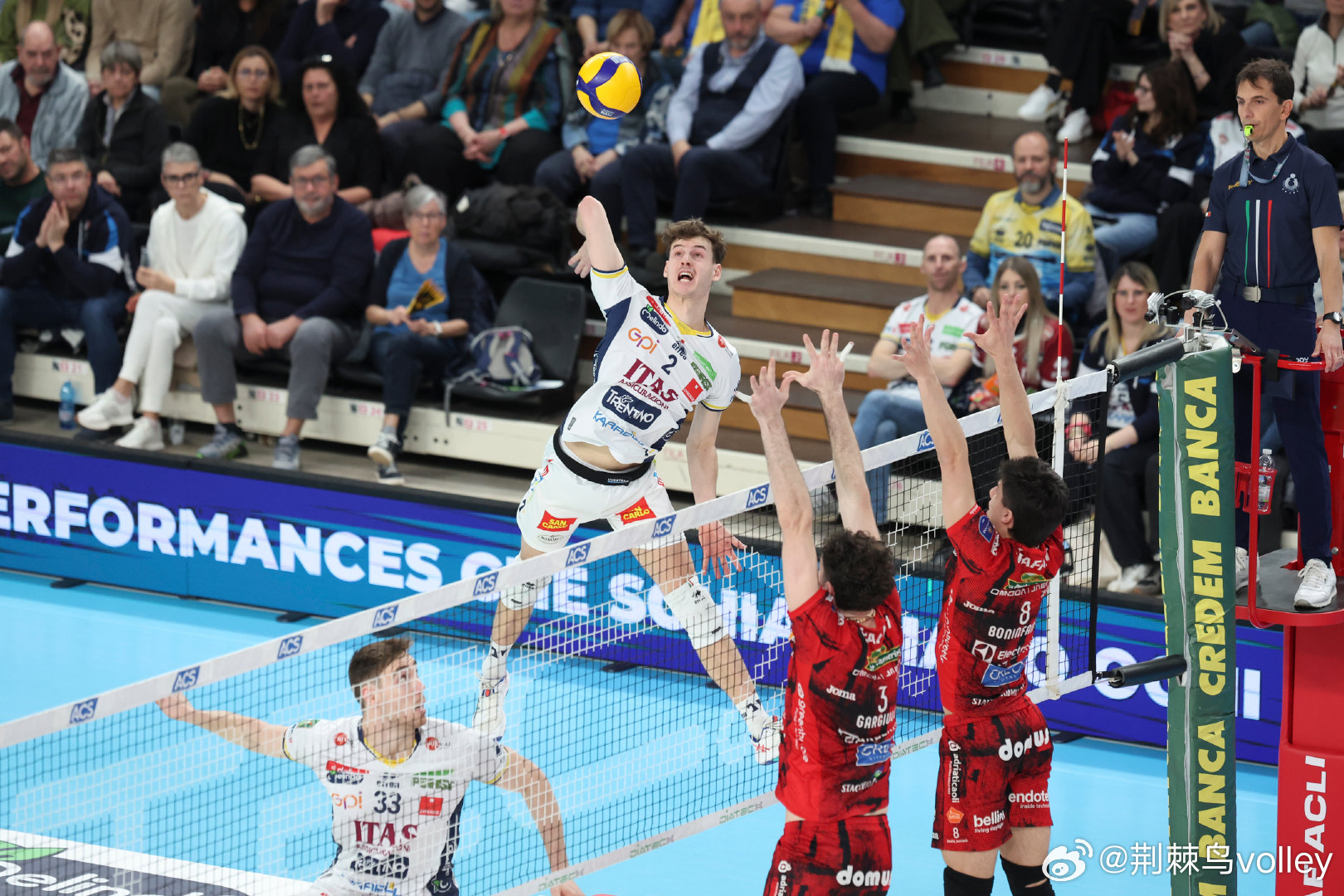 【意超男排】¼决赛第三回合，奇维塔诺瓦客场3-1（25-22 25-27 25-