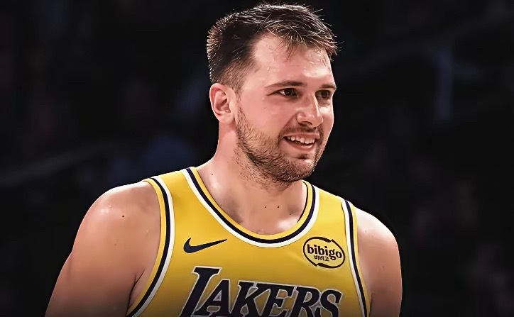 NBA湖人主场109-119不敌勇士。湖人球员东契奇出战41分钟，得到43分12