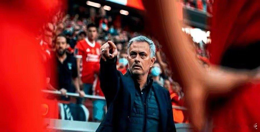 穆里尼奥的“无聊”战术，正在偷走整个葡超的冠军。他回归后15场不败，却只赢了10