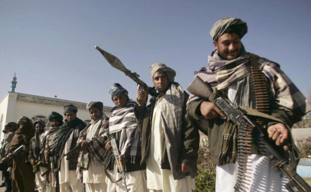 中国的两个邻国爆发激烈冲突，关键时刻，我方说了句公道话。巴基斯坦向塔利班“宣战”