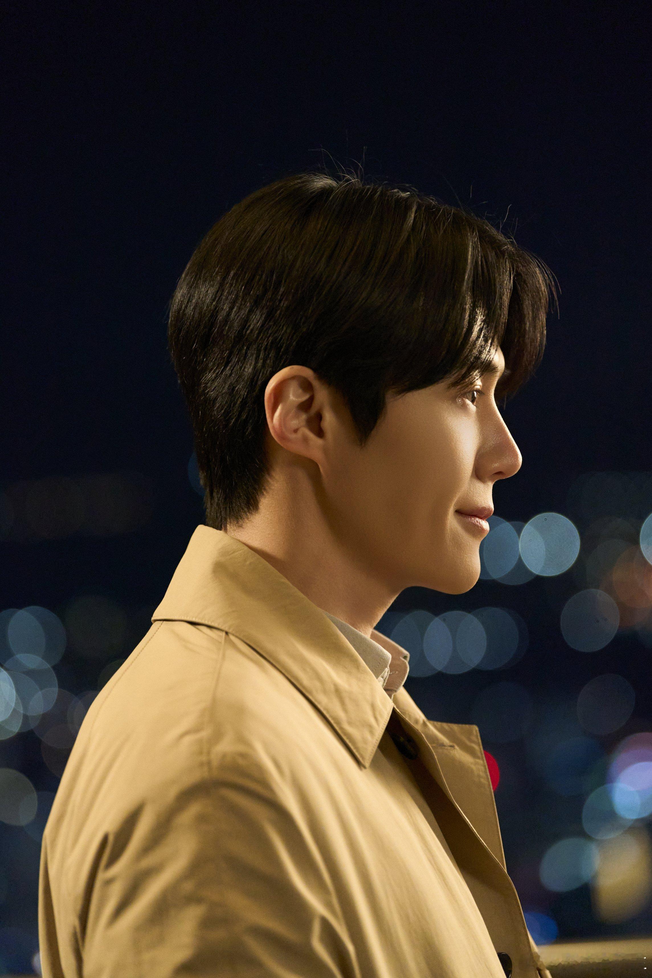 金宣虎 一个喜欢比✌️的男人～😎 