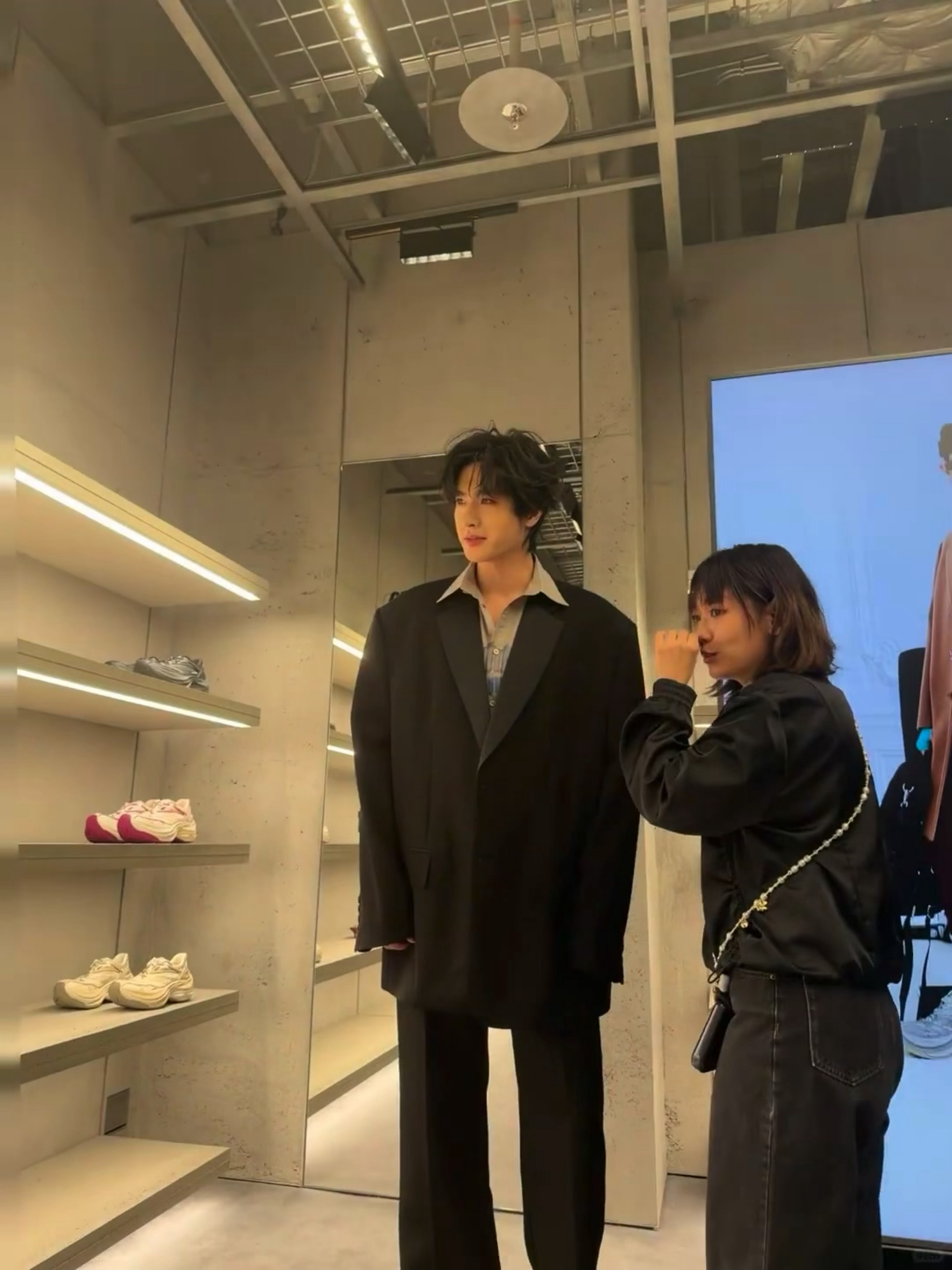 所有人来感受家1的193好身材… 