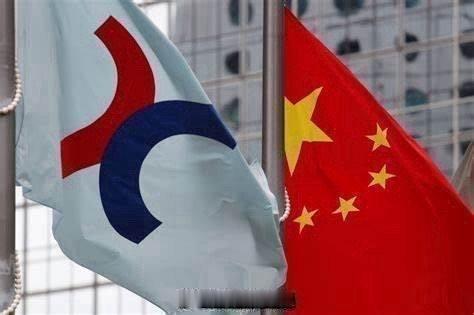 「香港股市恒生指數全日高收432點..重磅金融股造好　內房及內險股亦向上…...