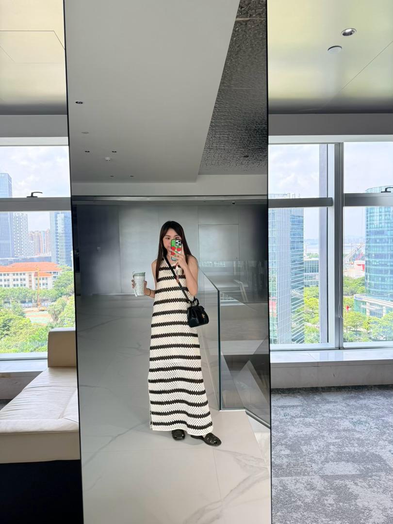 终于能休息两天了!!!此生不愿再加班嗯嗯 加班也有OOTD 