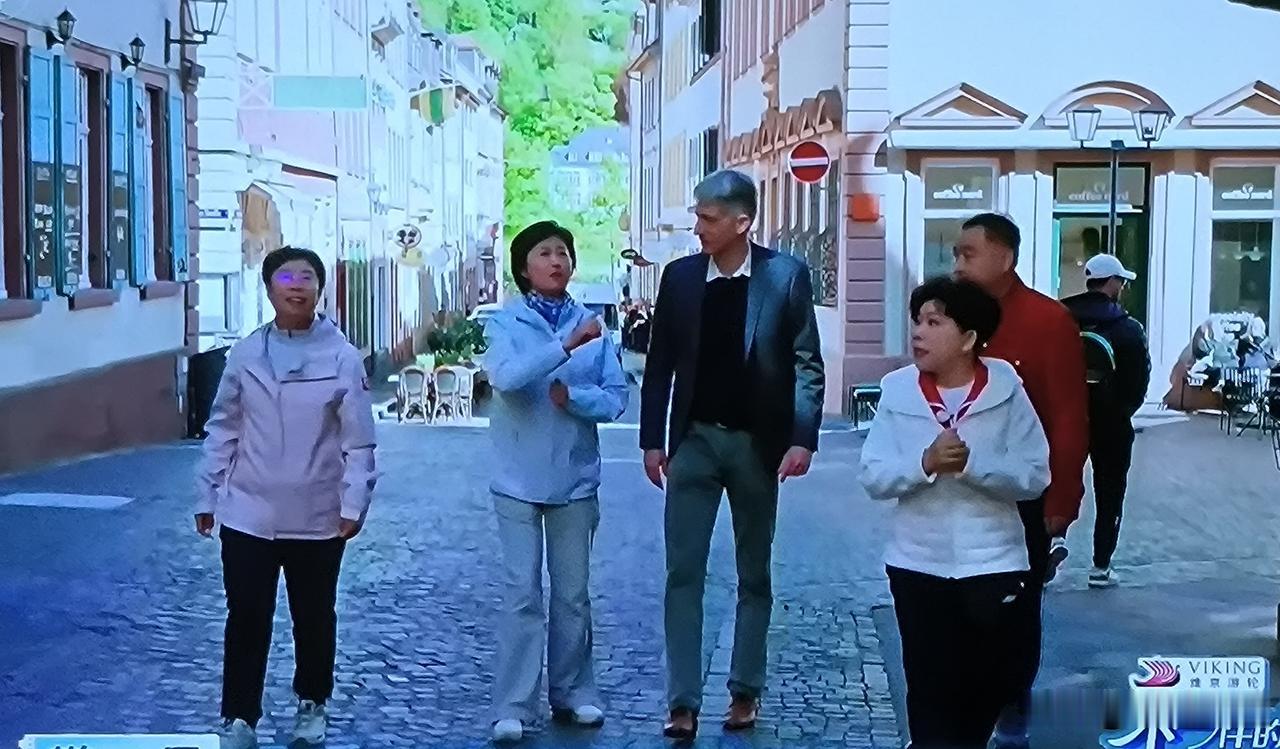 最近看了两期《远方的家》的特别节目《不一样的欧洲》，怎么说呢？感觉没有以前孙亚鹏