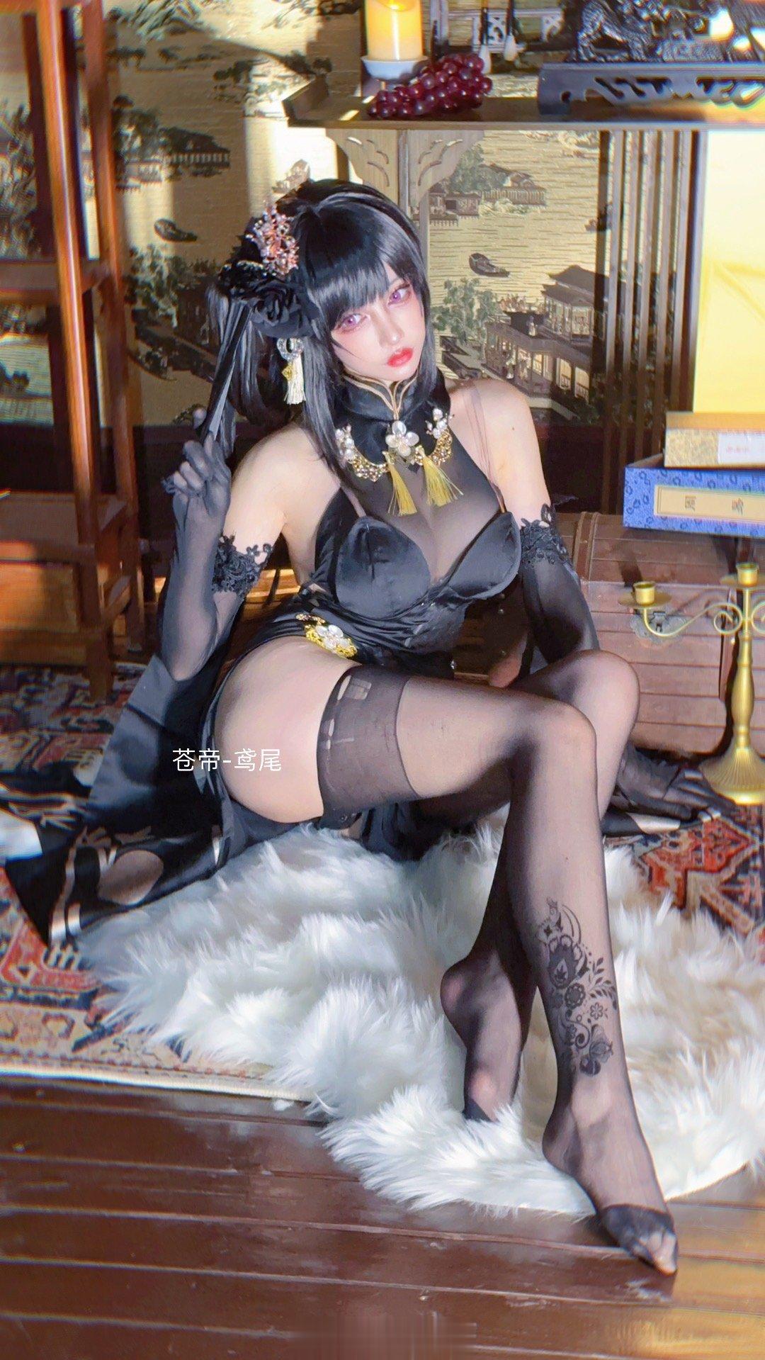 #cosplay[超话]##二次元cos大赏# 还有三张没发[挤眼]没想到吧～#