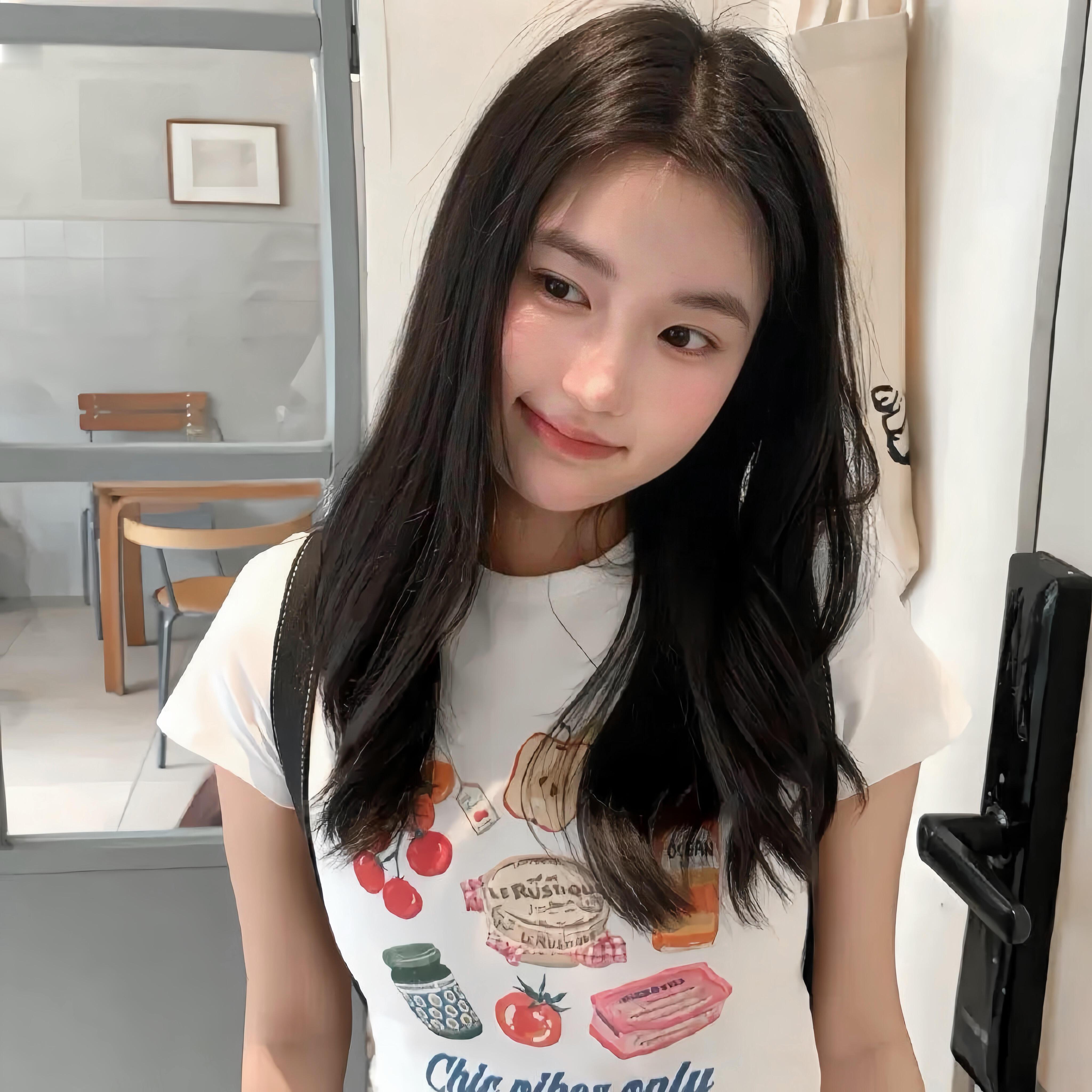 WeChat ｜氛围感女生头像 ​ ​​​