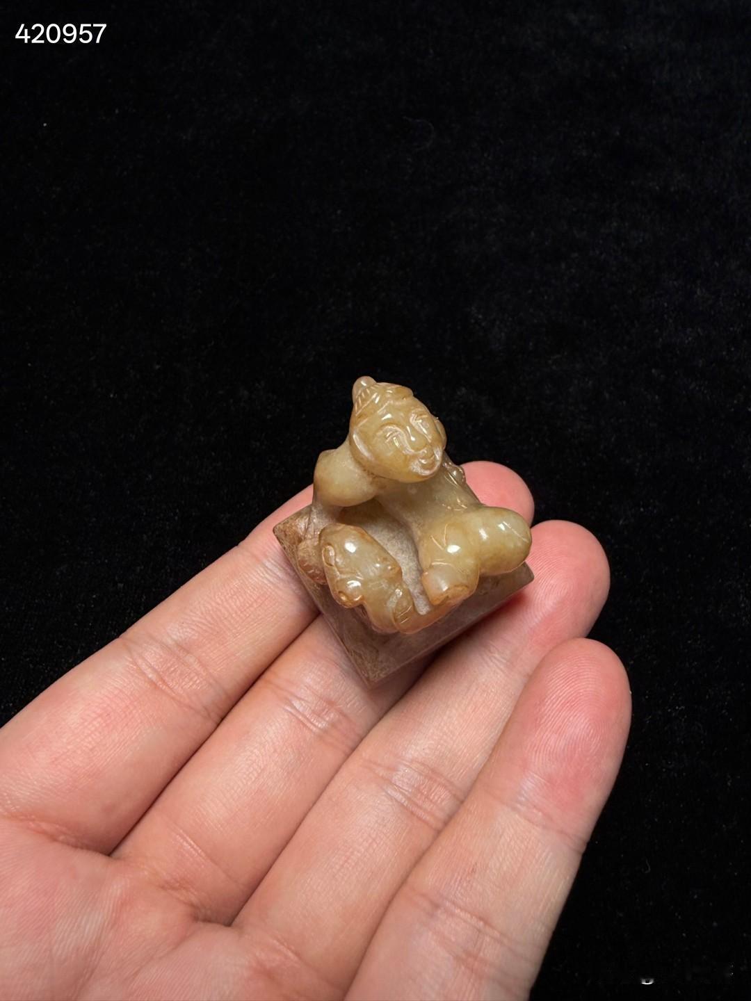 战汉玉人印