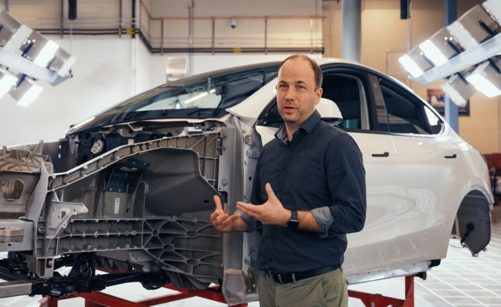 Model 3有可能推Plaid版特斯拉车辆工程副总裁Lars Moravy在做