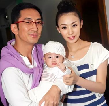 [浮云]43岁的吴启华娶了比自己小21岁石洋子，结婚7年近5亿家产被石洋子挥霍一