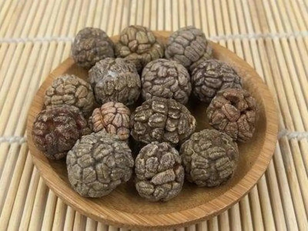 讲讲这中药豆蔻的妙用

《药性赋》讲草豆蔻其用有二：一去脾胃积滞之寒邪，二止心腹